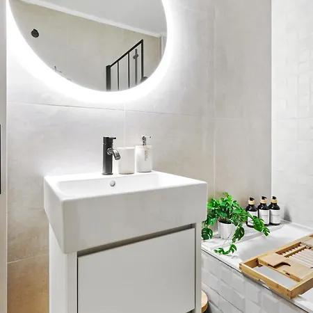 Relaxing Oasis For Digital Nomads With Pool Torrevieja