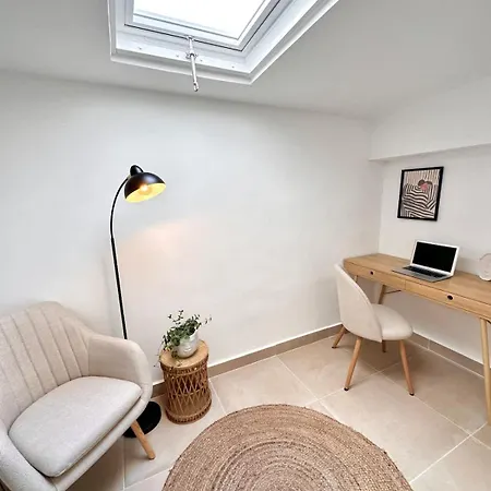 Relaxing Oasis For Digital Nomads With Pool