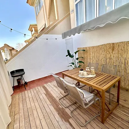 Relaxing Oasis For Digital Nomads With Pool *