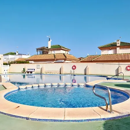 Relaxing Oasis For Digital Nomads With Pool Holiday home