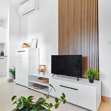 Relaxing Oasis For Digital Nomads With Pool Apartamento *