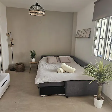 Relaxing Oasis For Digital Nomads With Pool *